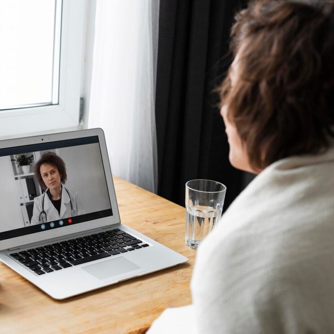 DOC-AID Telehealth sick girl talking to online urgent care in texas
